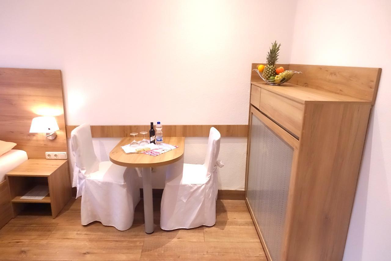 Gasthof & Restaurant "Am Kreuz" Έσσεν Εξωτερικό φωτογραφία